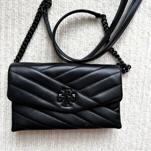 Tory Burch Kira Chevron powder coated chain wallet bag. Like new!